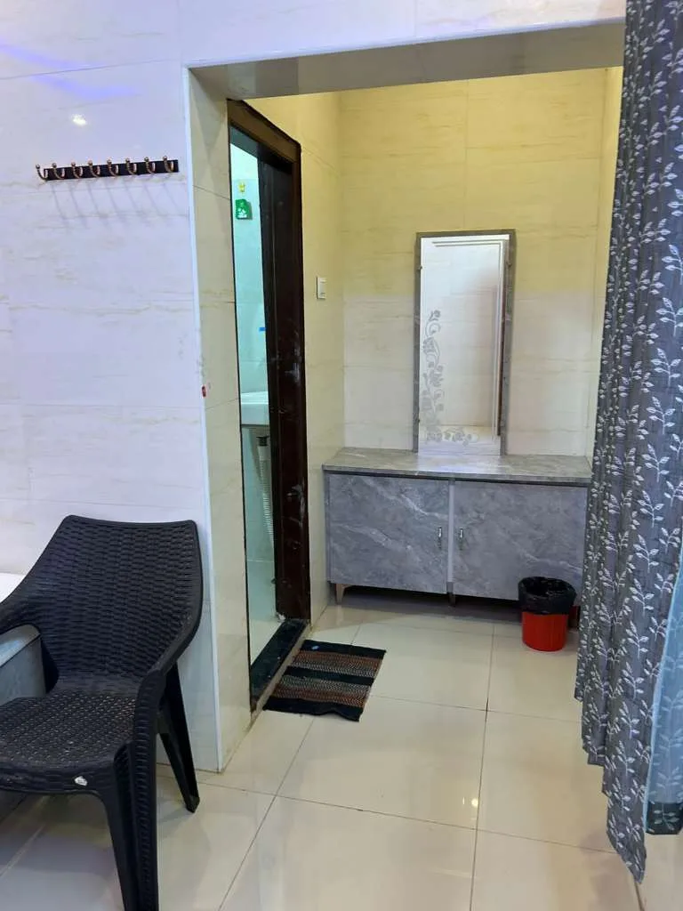 M N LODGE gallery image