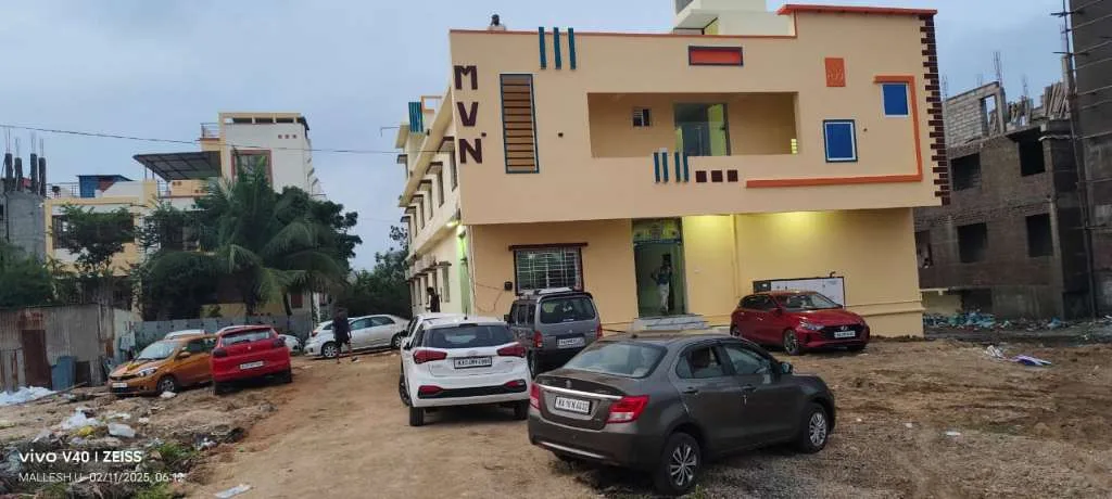 M V N RESIDENCY - Mantralayam hotel image