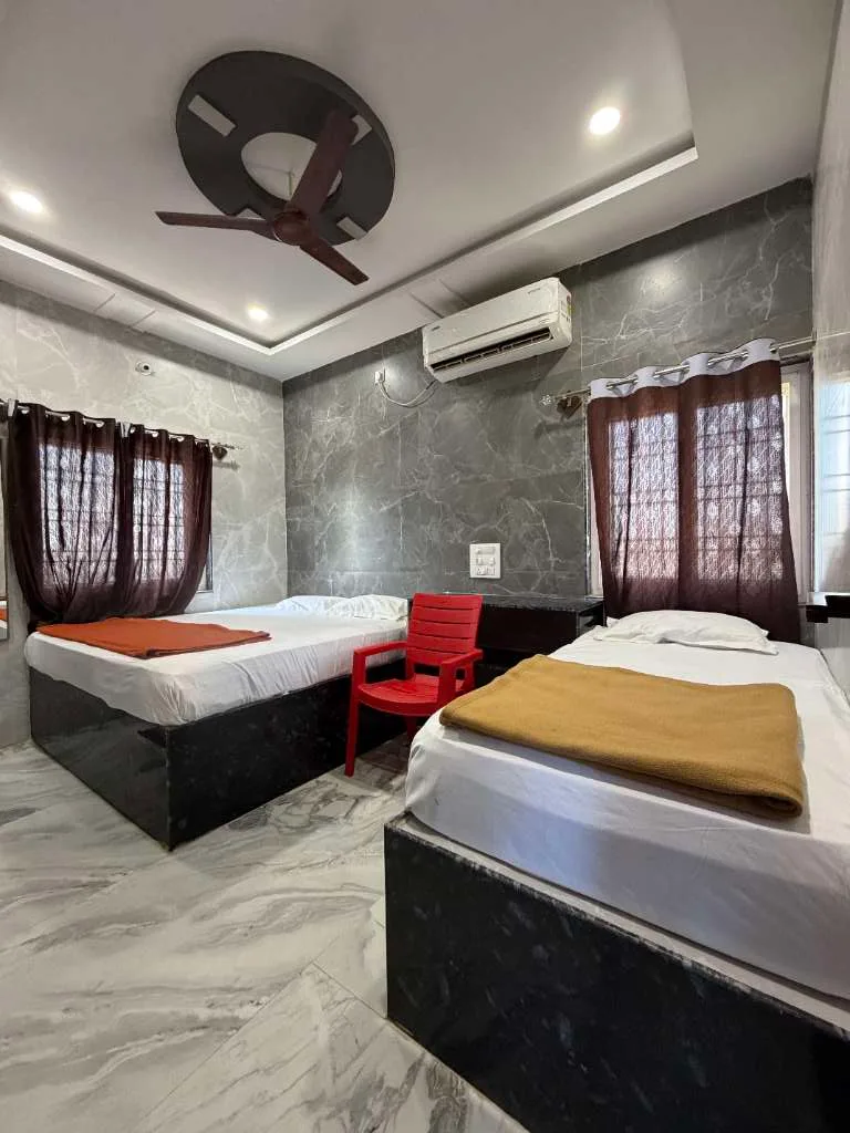 Triple Bedroom AC